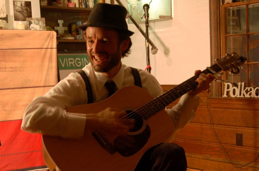 SPENCER SCHOLES artist photo
