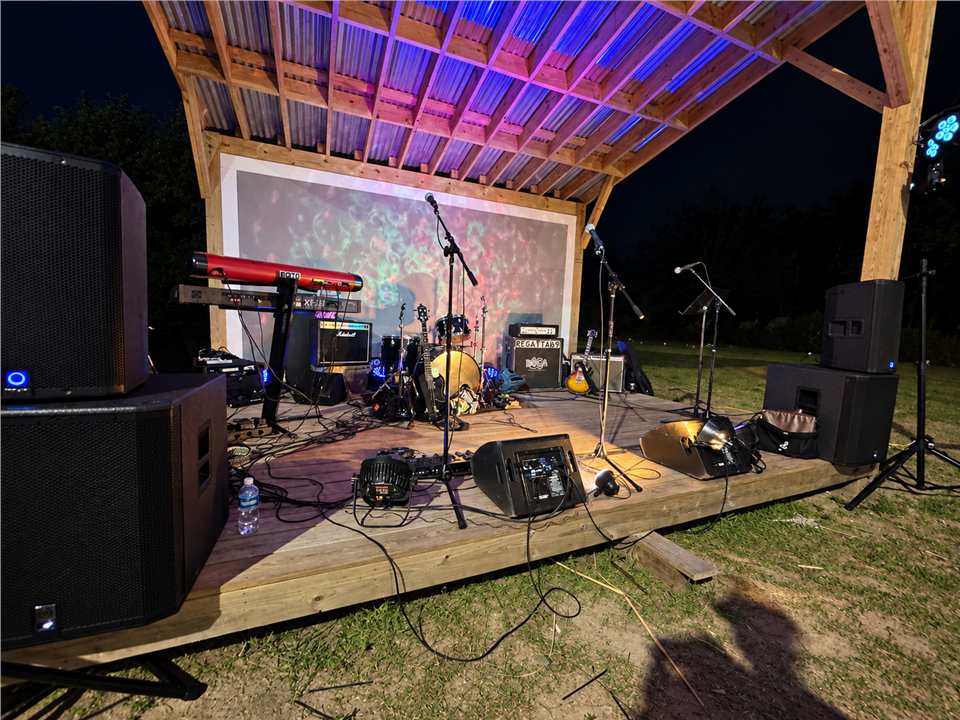 Band & Brian Hill photos — IMG_5123.HEIC