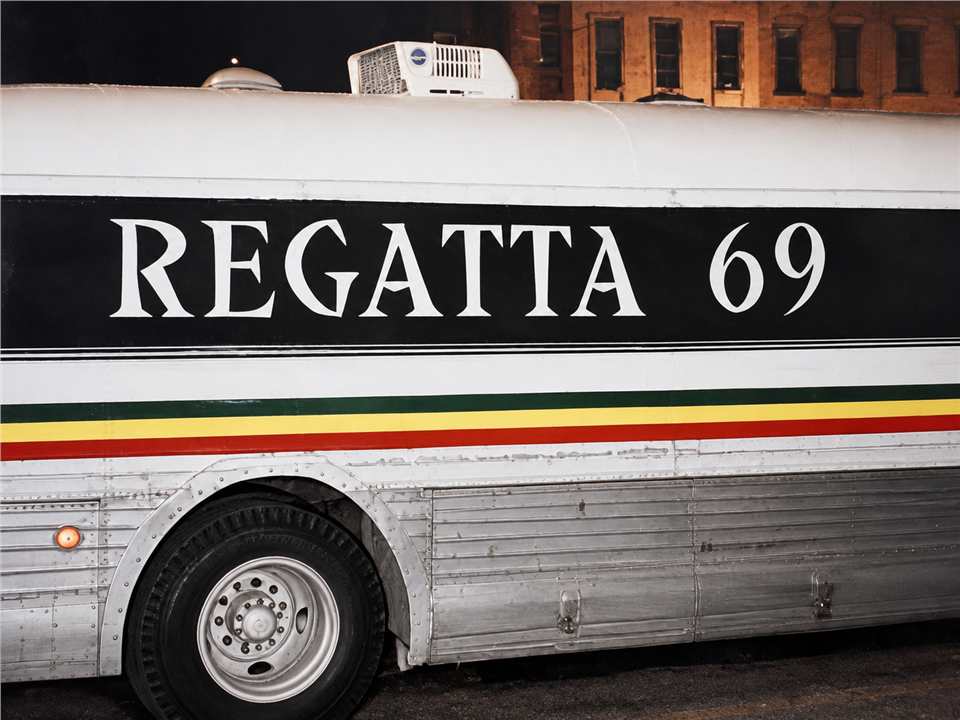 Tour bus — IMG_8797.HEIC